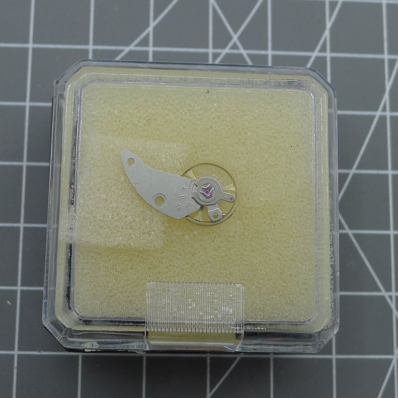 Balance wheel splint for YN55 YN56A movement, generic fit watch part for precise timekeeping.