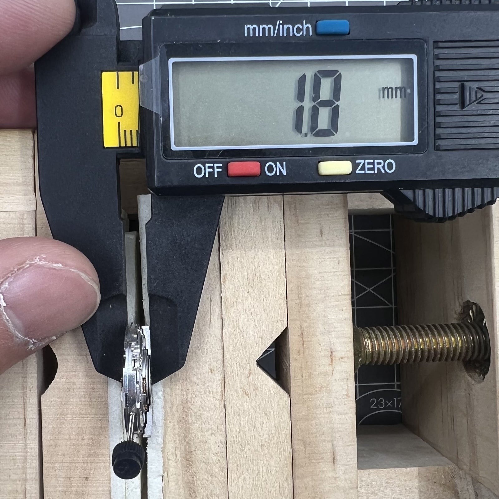 Mechanisches ETA 204911 Uhrwerk aus Schweiz mit automatischem Aufzug f�r Uhrenreparatur