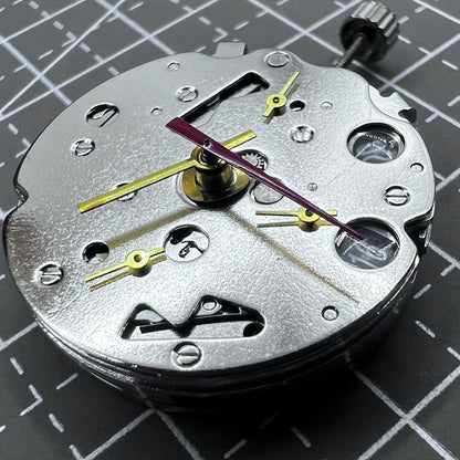 Seagull ST16 mechanische Herrenuhr mit schwarzem Zifferblatt, Datum bei 6 Uhr, 7 Zeigern und Kalenderfunktion.
