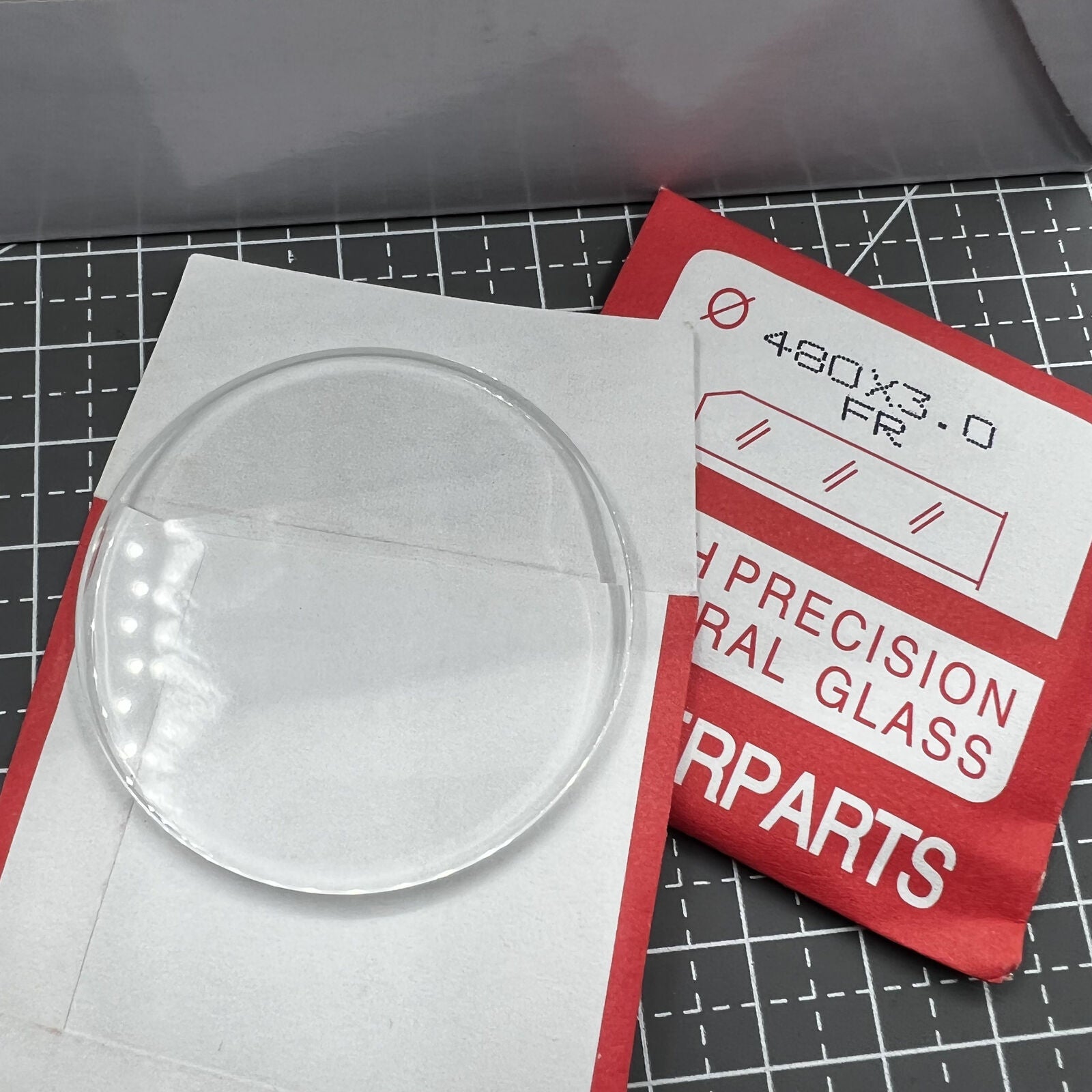 20pcs flat 3.0mm thick mineral crystal watch glass for 45.5-50mm round watches, durable replacement lenses.