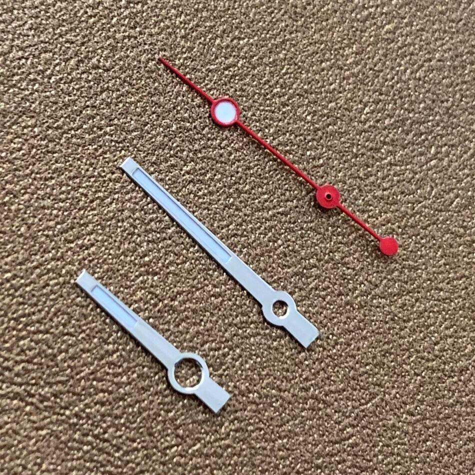 Green luminous watch hands set with Lightning-style second hand for NH35 NH36 movement, enhanced visibility in low light.