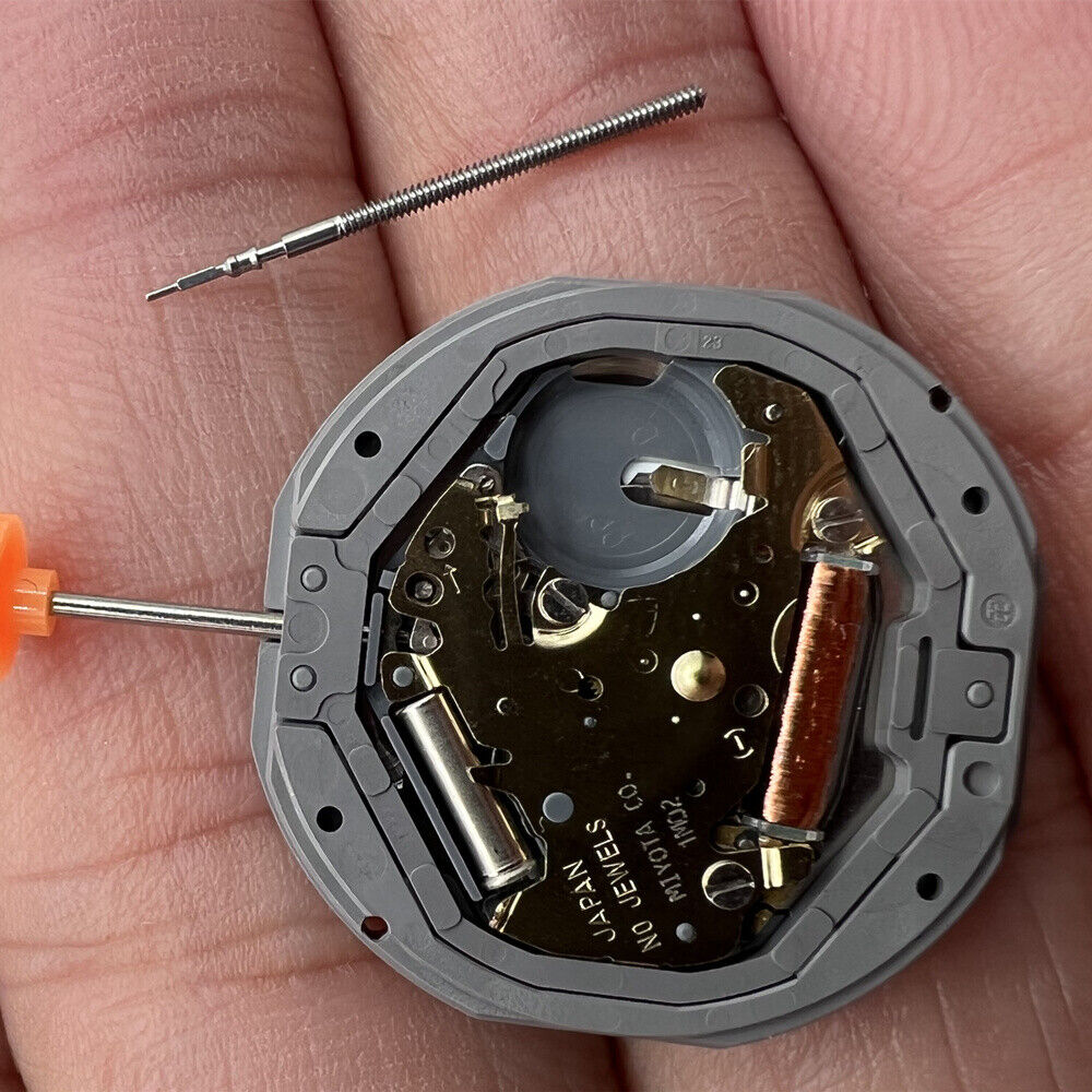 Miyota 1M02 Japan quartz movement with 3 hands and day-date display for watch accessories