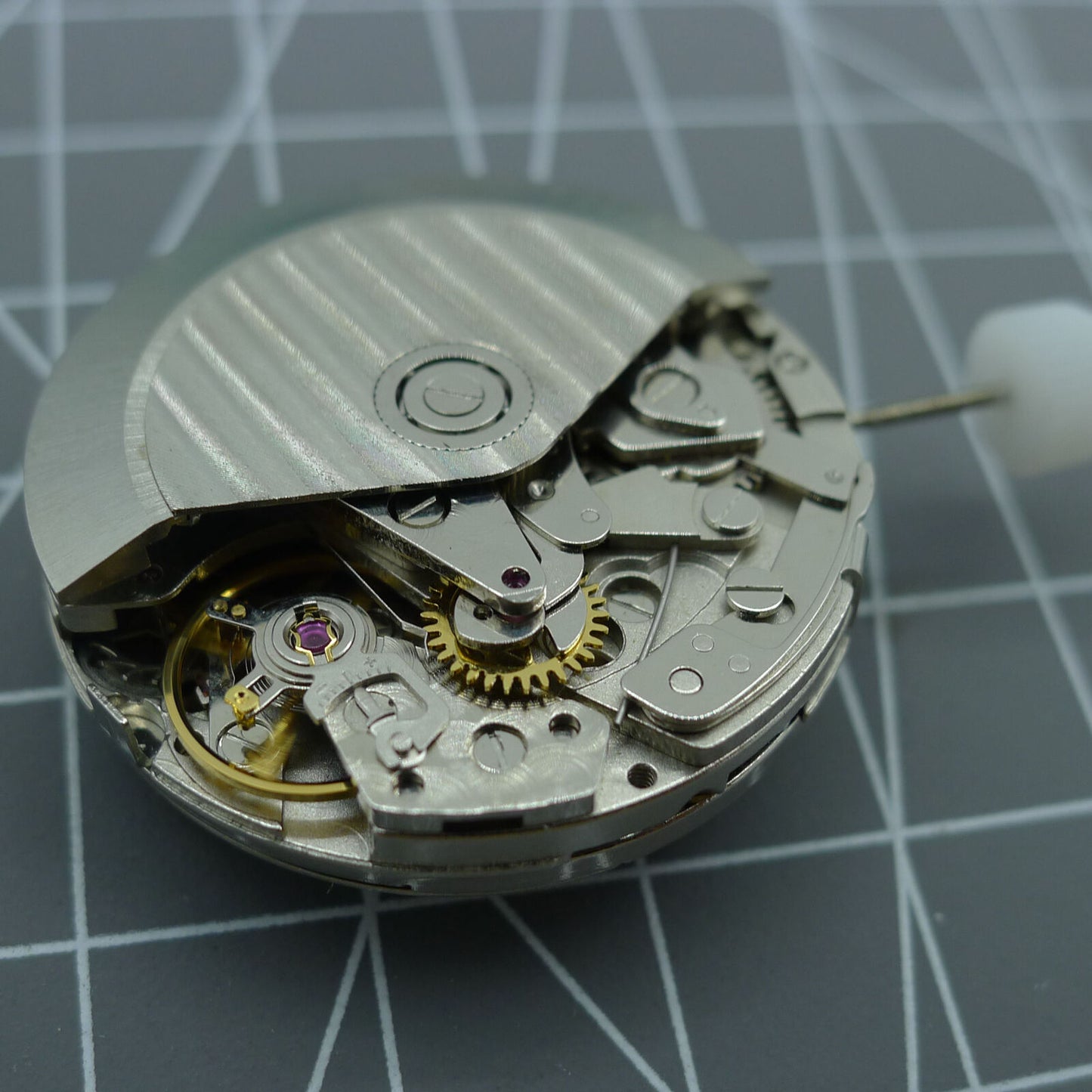 Asia Made 7751 7753 automatic mechanical watch movement with moon phase for accurate timekeeping.