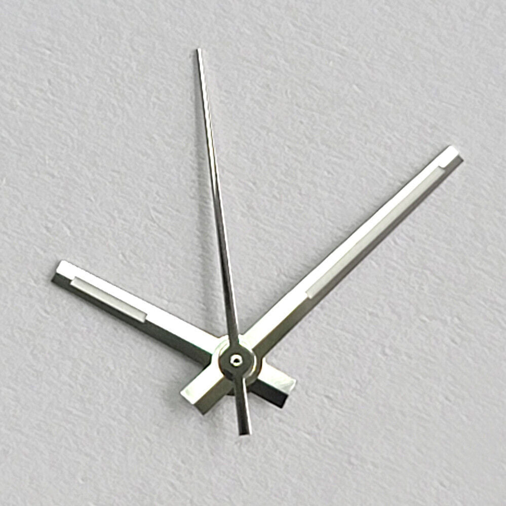Silver-trimmed green luminous watch hands for NH35/NH36 with enhanced visibility, ideal for Seiko movements.