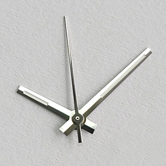 Silver-trimmed green luminous watch hands for NH35/NH36 with enhanced visibility, ideal for Seiko movements.