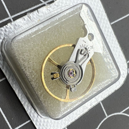 Silver balance wheel splint spare part for Seagull ST2130 watch movement, precise fit and durability.