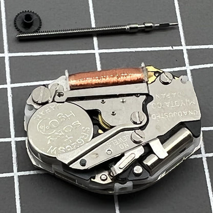Japan Miyota 2025 quartz watch movement with 2 hands and stem for accurate timekeeping in watch accessories.