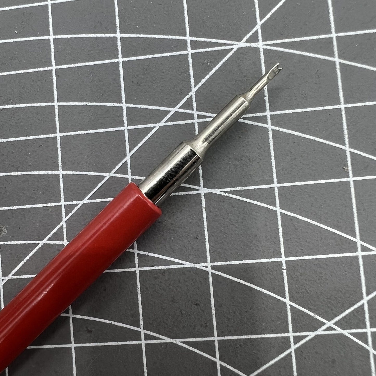 Swiss Horotec MSA05.009 watch hand lifting levers 1mm wide for precise seconds hand adjustments in watch repairs.