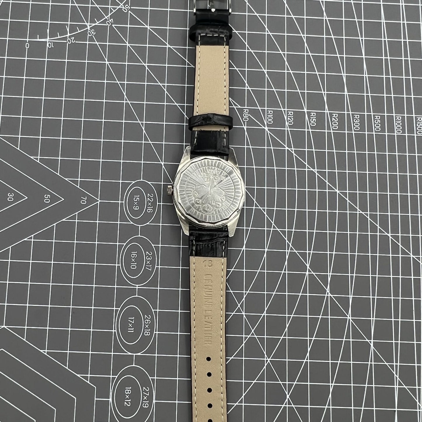 Liaoning Factory Made Peacock mechanical watch showcasing 17 jewels and shock-resistant design for lasting durability.