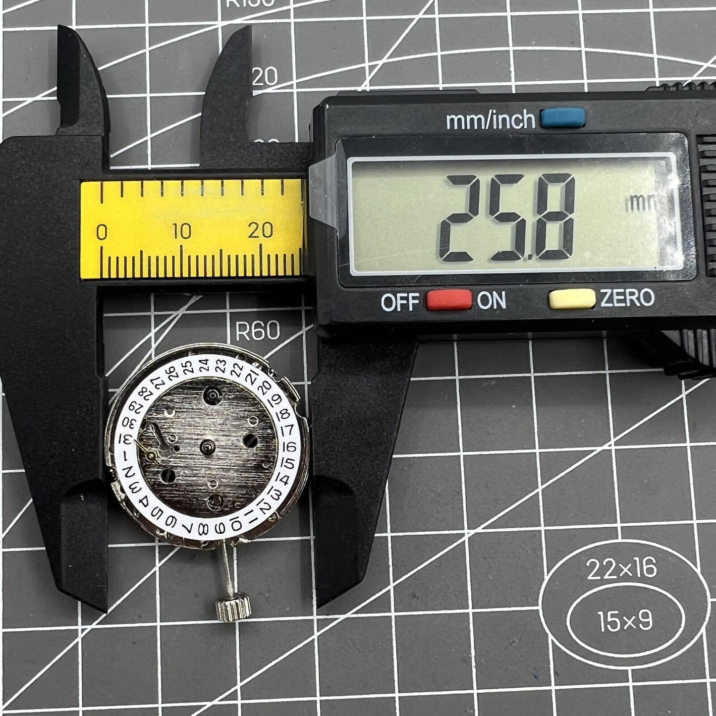 Tianjin Seagull T17 ST1731 watch movement showing 2 hands, small second, and single calendar feature for precision timekeeping.