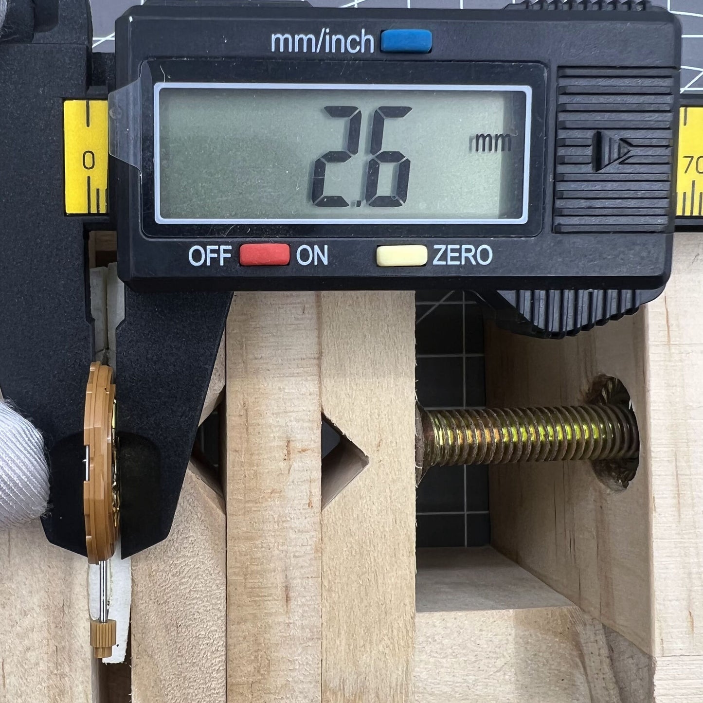 Miyota GM10 quartz movement watch with date display at 3 o'clock, precision Japan-made mechanism.