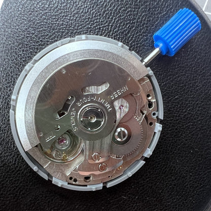 Seiko NH35 mechanisches Automatik-Uhrwerk mit wei�em Zifferblatt, pr�zise und langlebig f�r Uhrmacher.