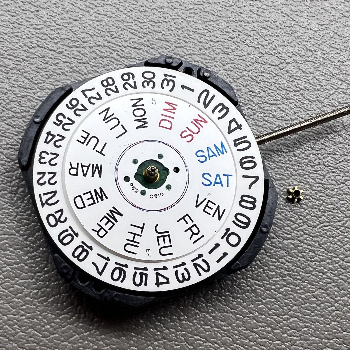 Epson V733C Quarzuhr mit Wochentag und Datum aus Japan