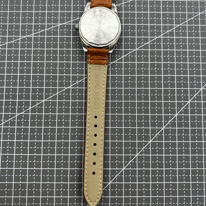 PUBU 32mm manual mechanical watch with grey dial and nail markers, showcasing 17 jewels and precise craftsmanship.