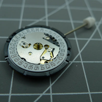 Schweizer Uhrwerk ISA 338, Quarzwerk, Uhren, 3 Zeiger, Datum bei 3