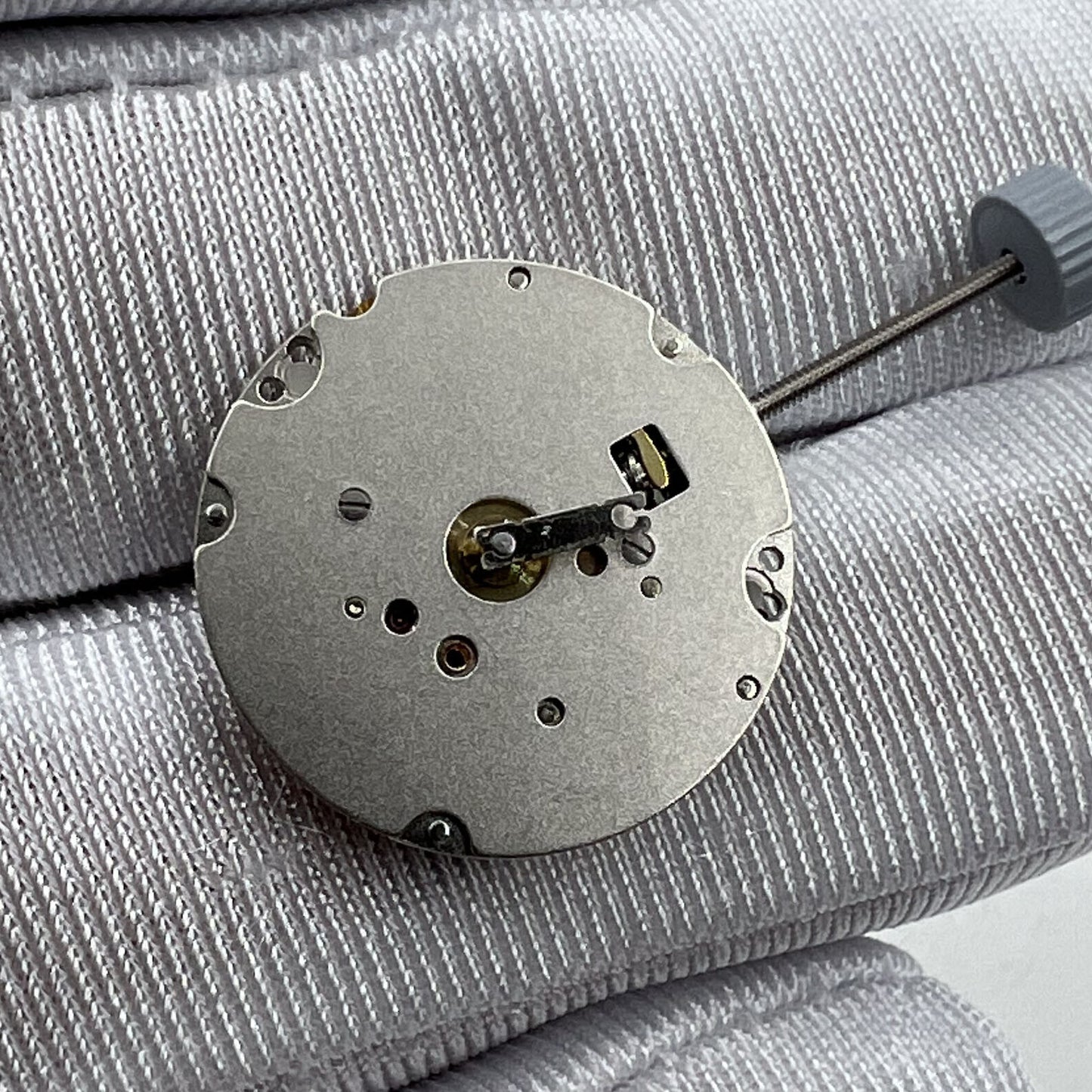 Swiss Movement Ronda 772 Quartz watch mechanism for precise timekeeping in watch accessories.