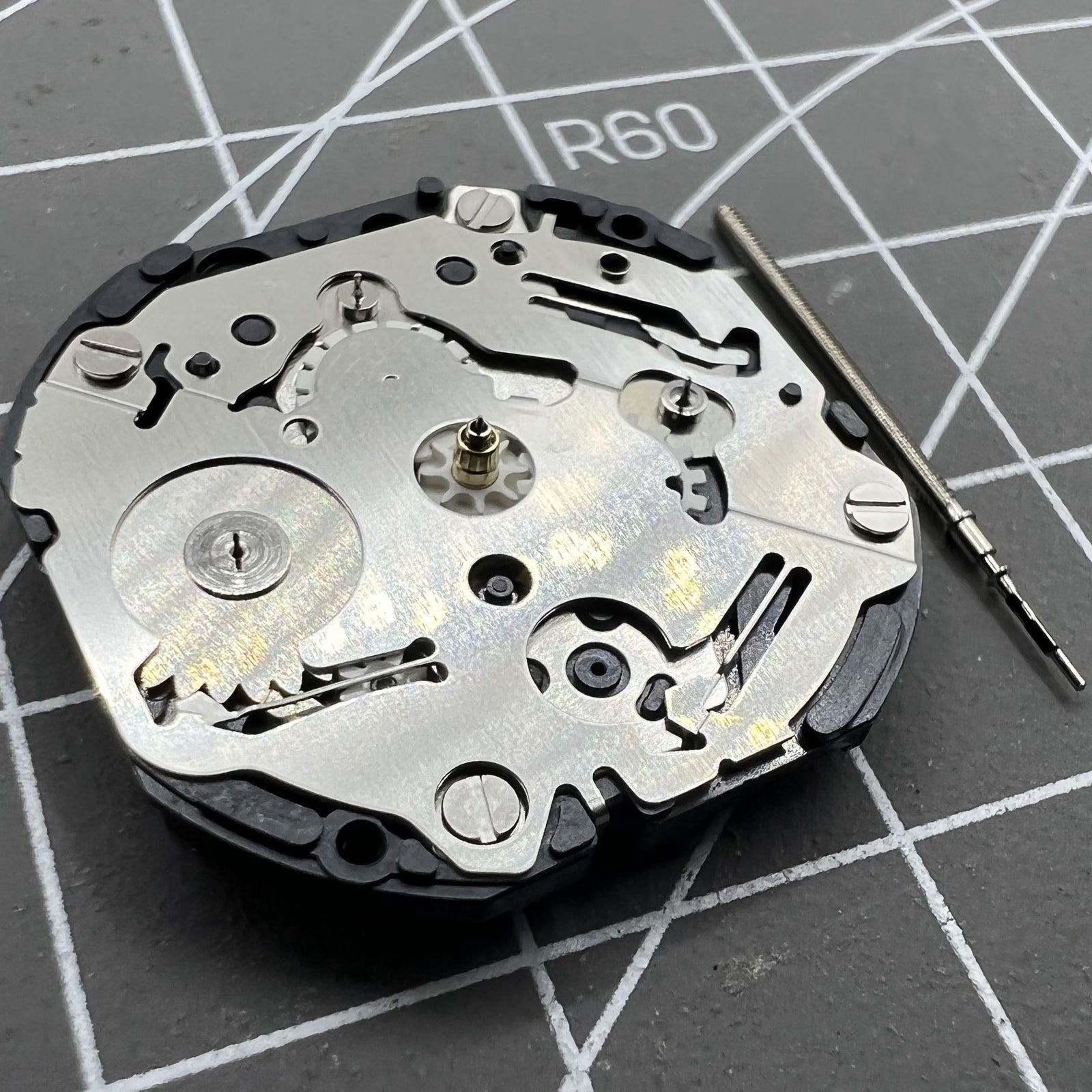 Japan Made Hattori Epson TMI VX3J VX3JE quartz watch movement, precise timekeeping mechanism by Epson.