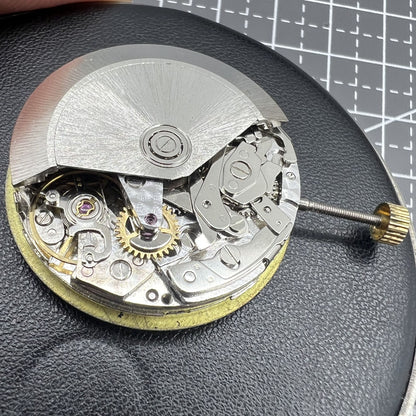 Multifunktionales automatisches mechanisches Uhrwerk mit 8 Zeigern, Dandong 7751