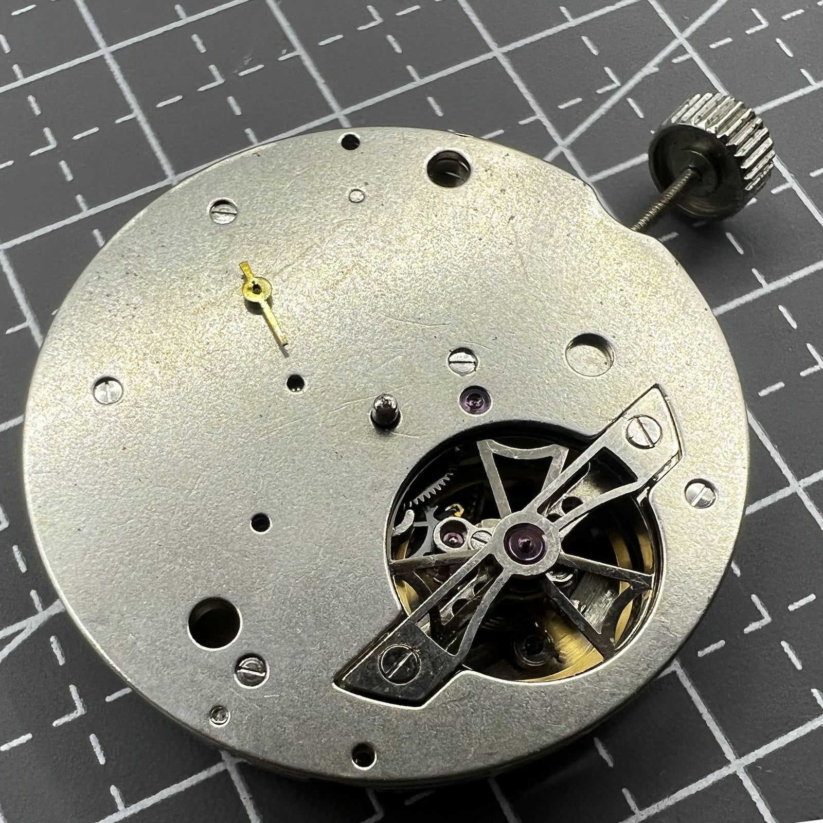 Seagull Tianjin ST25 automatic watch with small seconds at 12 o'clock, classic design accessory.