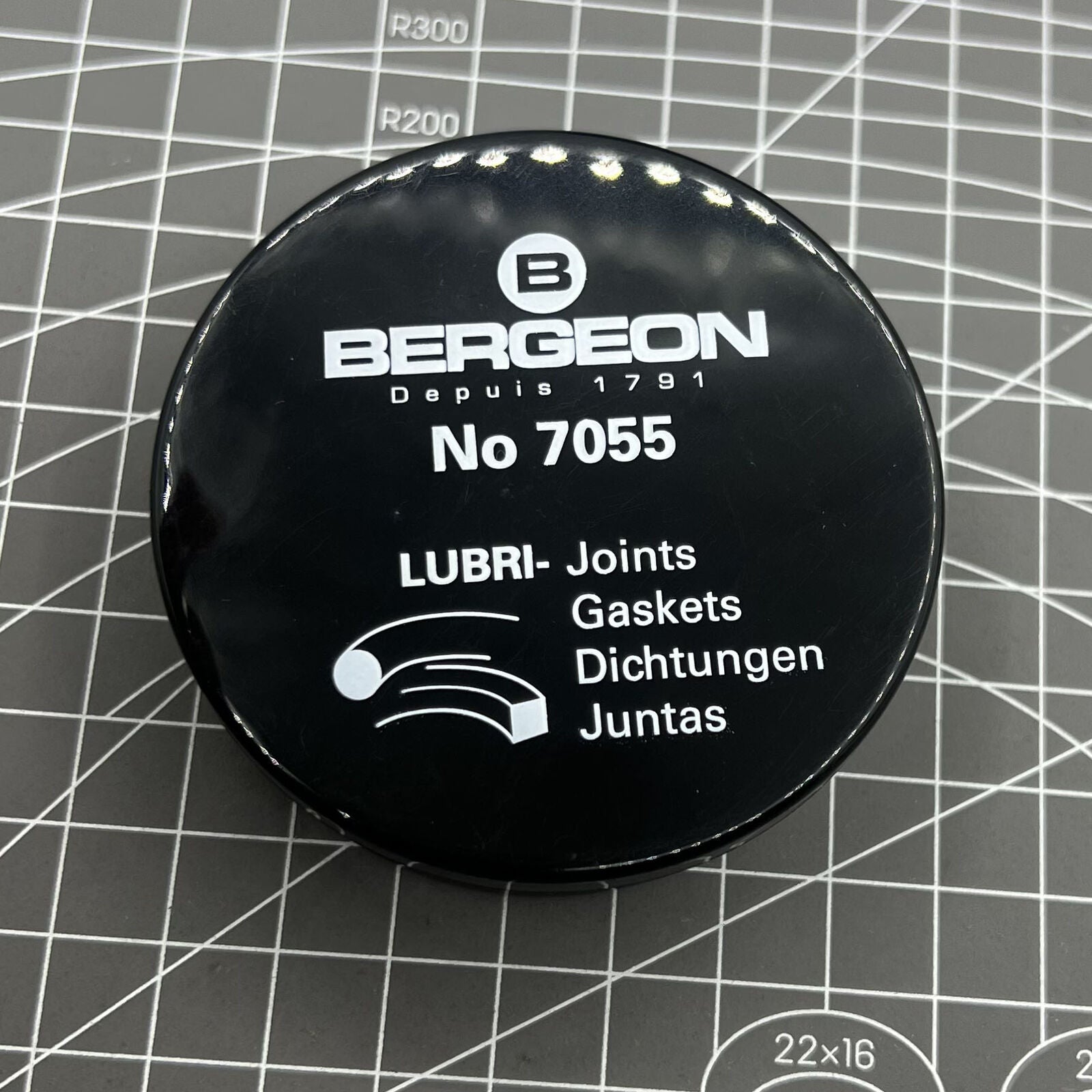 Swiss Bergeon 7055 lubricant for watch seals, ensuring gasket protection and smooth movement performance.