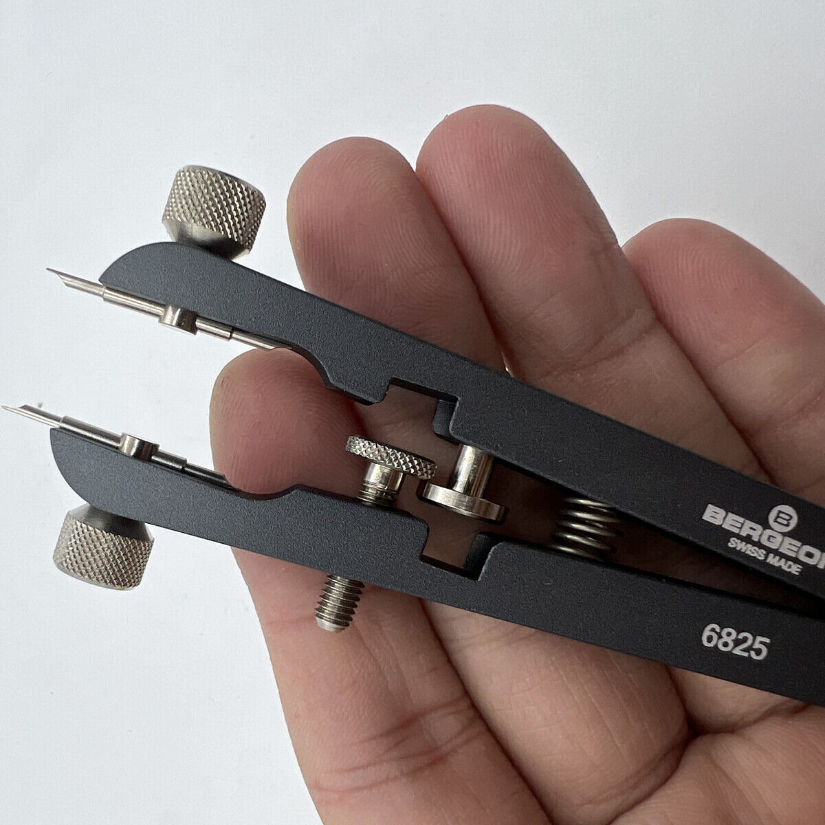 Bergeon 6825-PF spring bar pliers for accurate watch bracelet adjustments and removals.