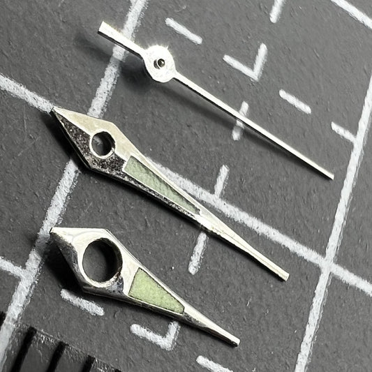 Aiguilles de montre en forme de flèche de 11 mm avec garniture argentée et luminescente verte pour Miyota 2035 2115 2105 