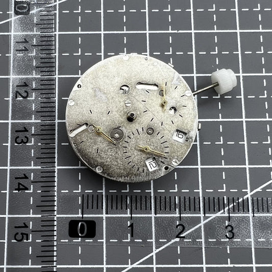 8205 2813 watch accessory featuring automatic mechanical movement and single calendar display for precision timekeeping.