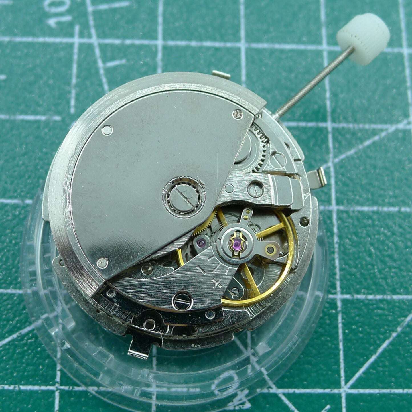 Automatic mechanical watch with week and month indicators at 12 o'clock, moon phase at 6, ideal for collectors.