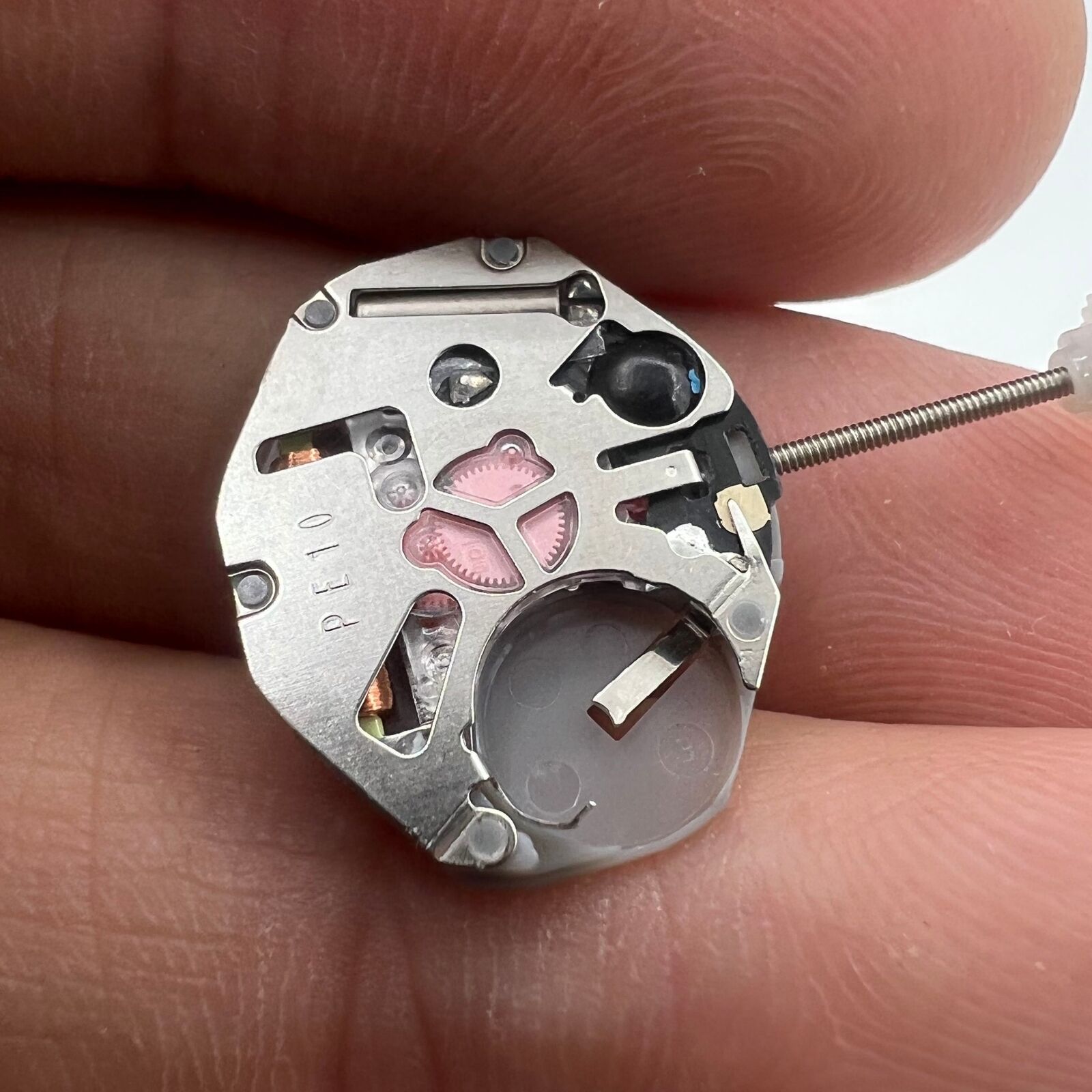 Sunon PE10 quartz watch movement with two hands, precise and reliable for custom watch accessories.