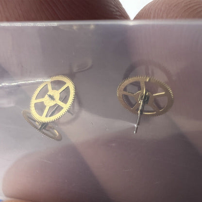 Golden 4.5H second wheels set for Miyota 82S5 82S7 watch movement, 3-piece watch accessory.