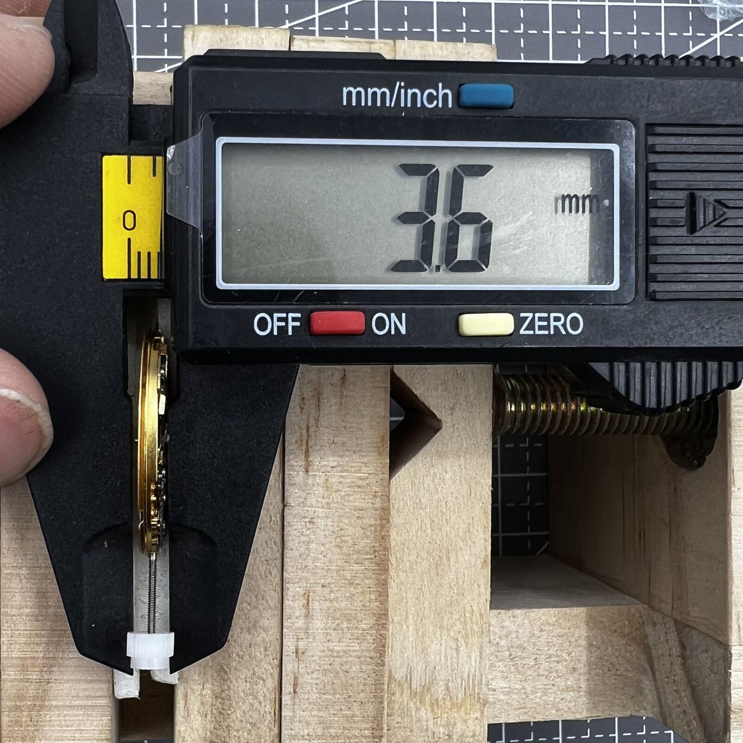 ETA255.461 Date At 4 quartz watch movement by ETA with precise timekeeping and single calendar function.
