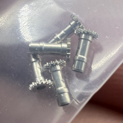 Cannon pinion with driving wheel for NH35 NH36 movement, precision fit ensuring smooth timekeeping.