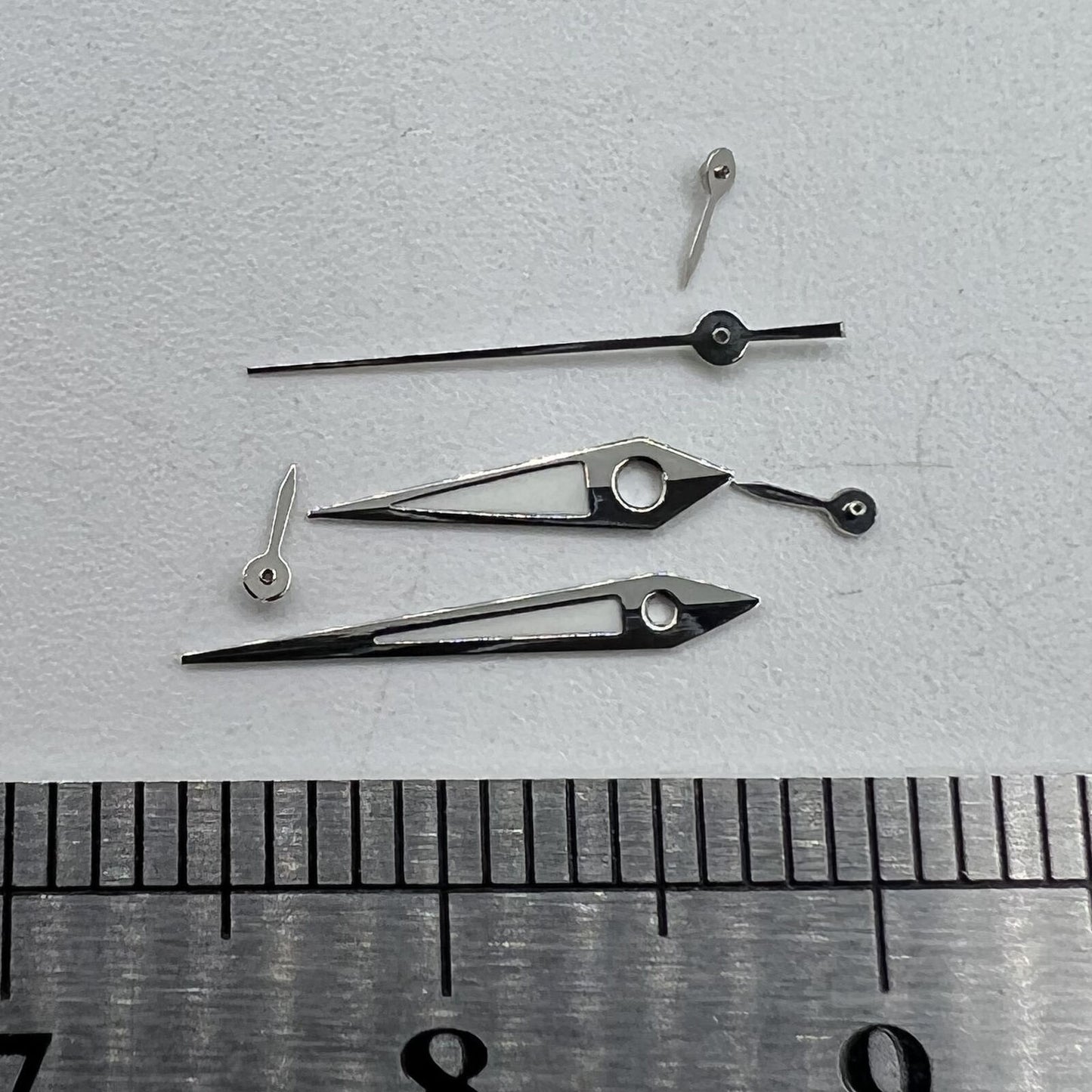 Uhrzeiger, 11,5 mm, silberner Rand, grün leuchtend, für VX3J, VX9J, VX7J, VX3N, VX9N, VX42 