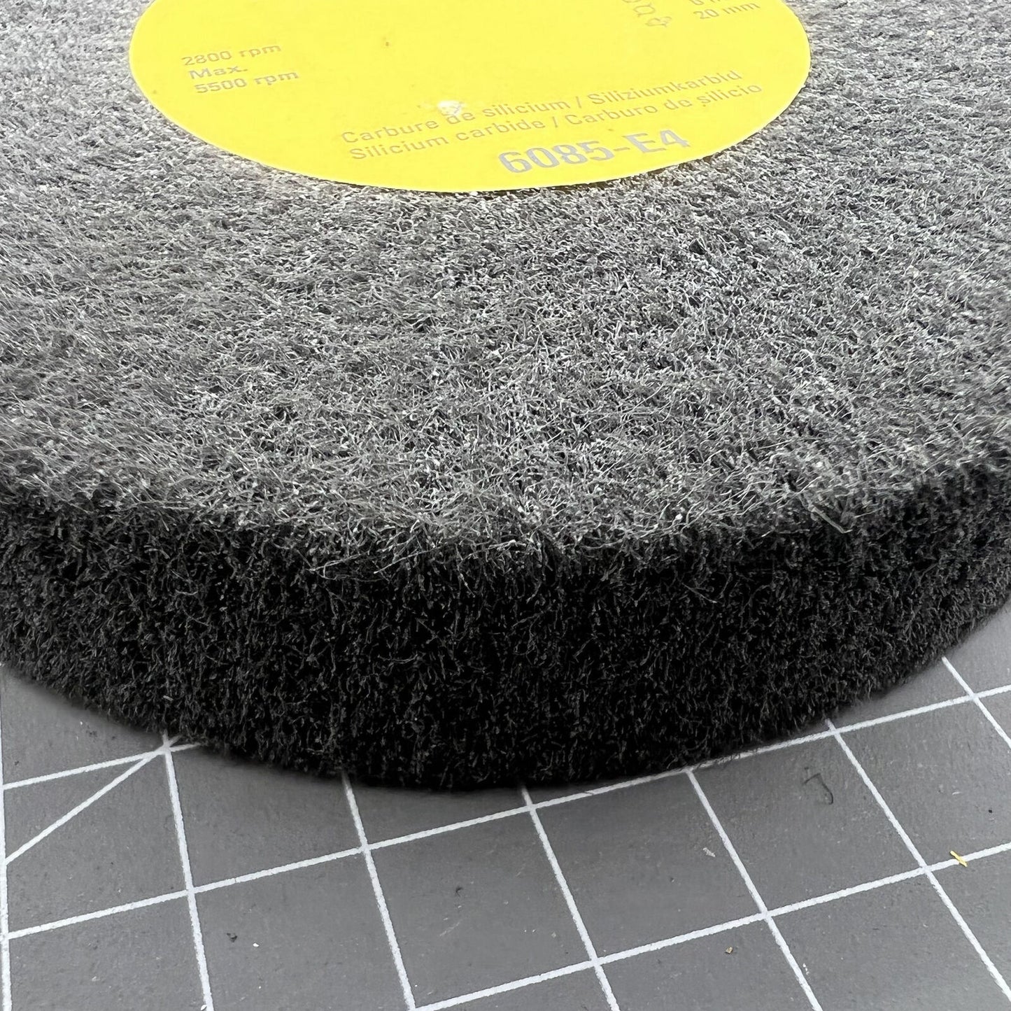 Swiss Bergeon 6085-E4 ultra fine abrasive satin wheel for precise watch accessory polishing and finishing.