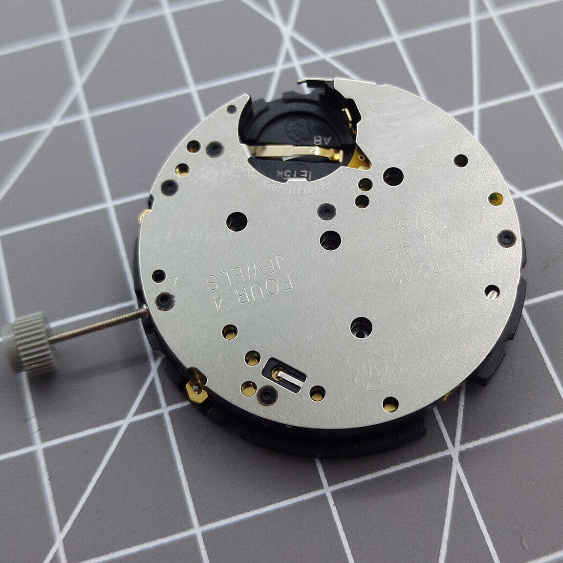 Swiss Made ETA G10.212 quartz watch movement with 3 hands and date, ideal for precise watch repairs.