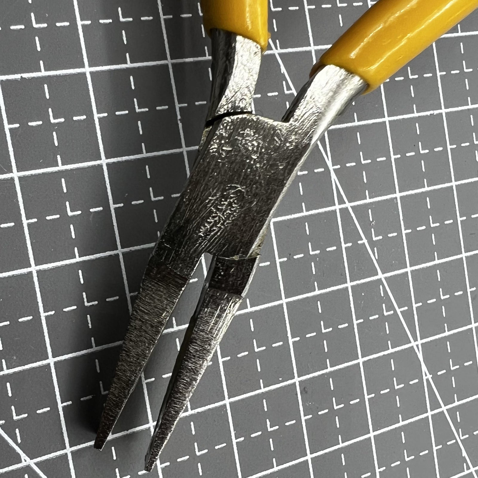 Swiss Bergeon 2510 flat nose smooth jaw pliers for precision watch accessory adjustments