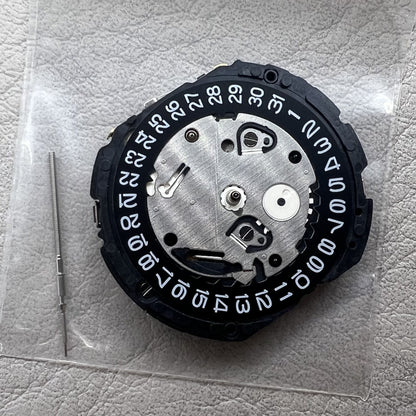 Seiko 7T12A quartz movement watch accessory with black single date display disc for precision timekeeping