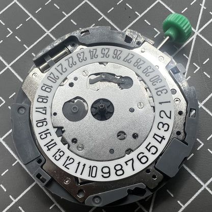 Miyota OS11 Quartzwerk Uhr mit Kalenderanzeige bei 6 Uhr, pr�zise Zeitmessung von Miyota.