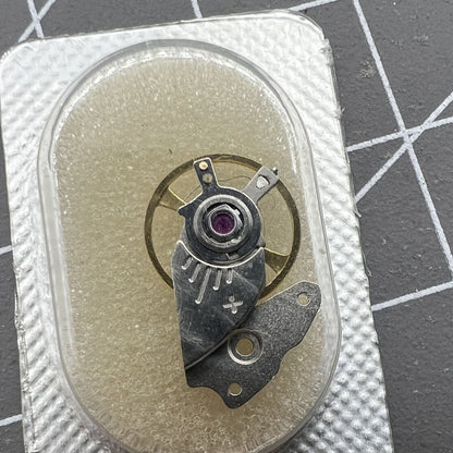 Versiegelte Packung, in Japan hergestellte Uhrenunruh mit Schiene für Miyota 9015-Uhrwerk 