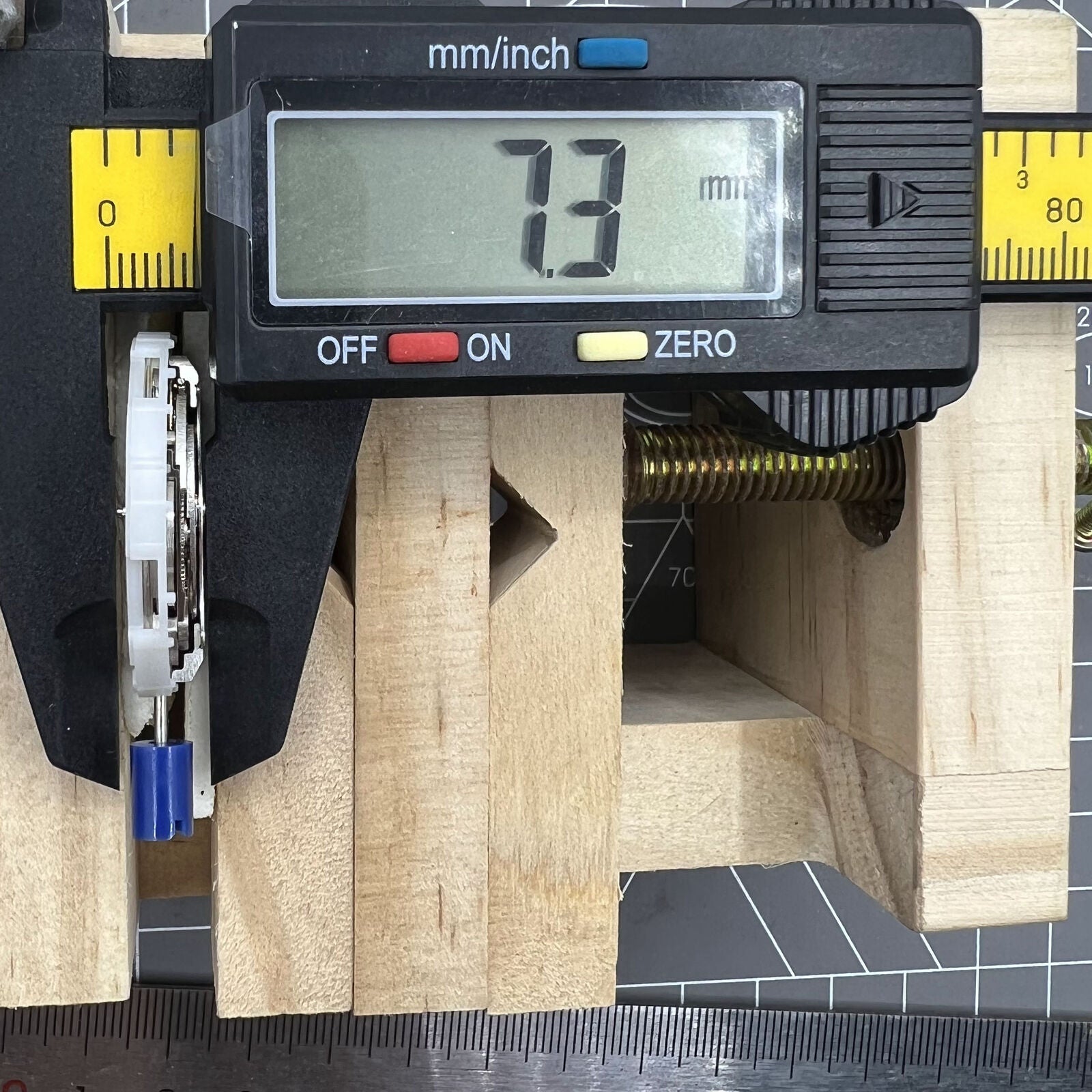 Japan Epson YN56 mechanical watch movement with day-date display for watch repair precision.
