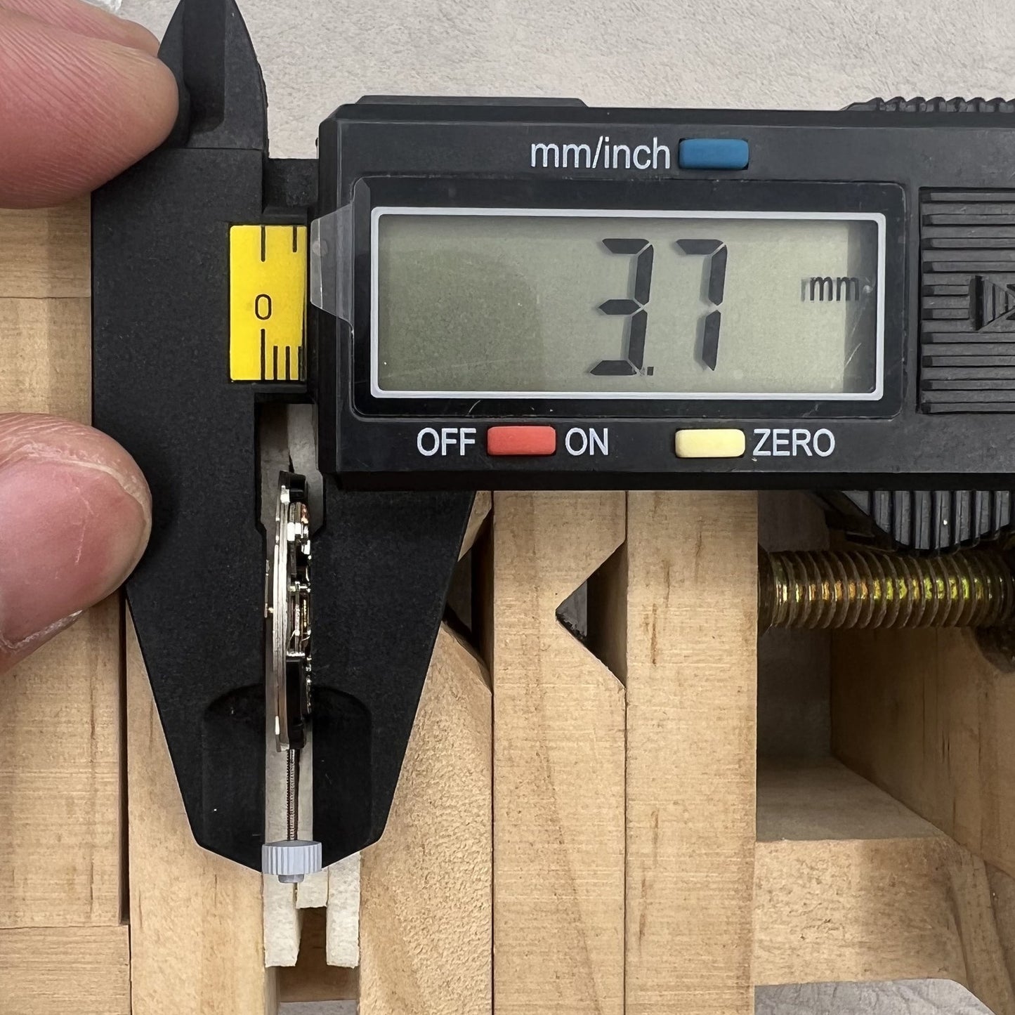 Swiss Ronda 702 Quartz Watch Movement