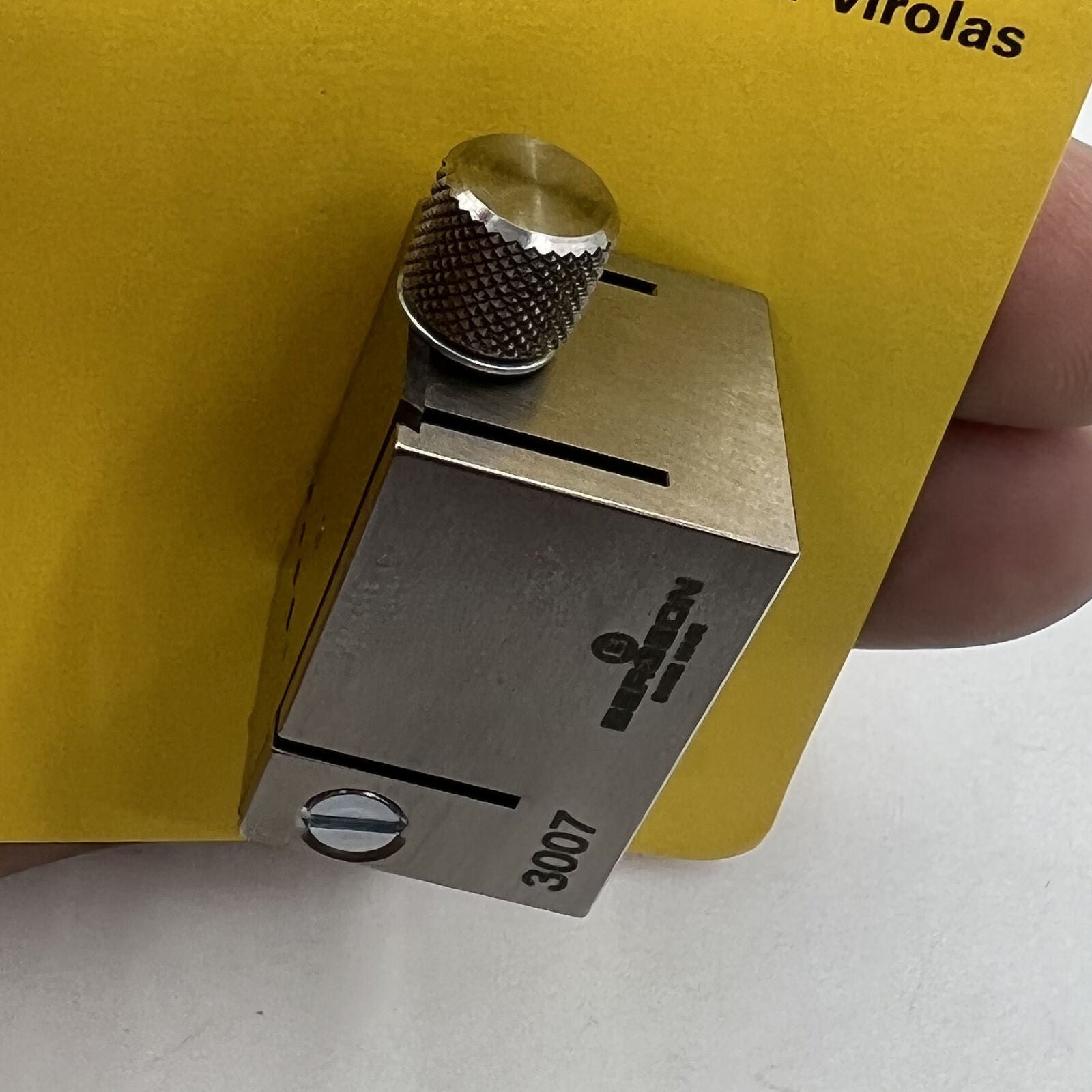 Swiss Bergeon 3007 precision watch tool for collet closing and tightening, ideal for watch repair enthusiasts.