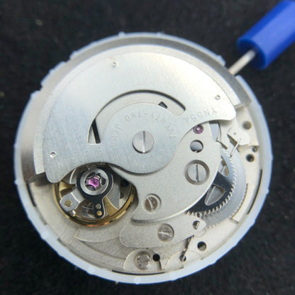 High Quality Japan Epson YN55 mechanical watch movement with single calendar function for precise timekeeping.