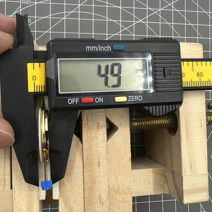 ETA F06.161 V8 quartz watch with date at 3, sleek modern design, single calendar by ETA.