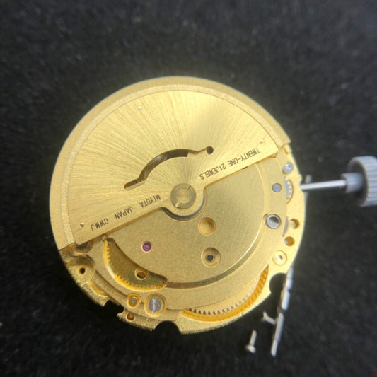 Echte, in Japan hergestellte goldene Citizen Herrenuhr 8200 mit automatischem mechanischem Uhrwerk