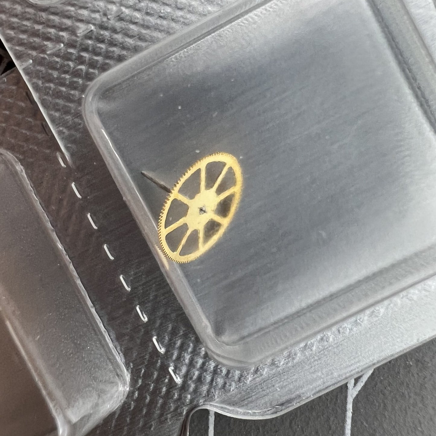 Seconde roue pour mouvement ETA 2836 