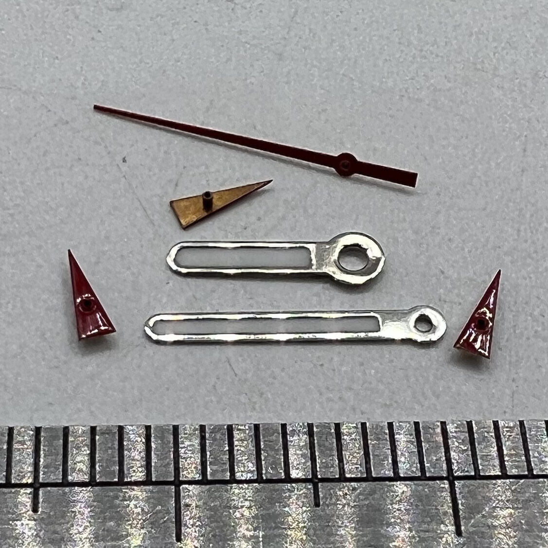 Uhrzeiger, rund, spitz, 11 mm, grün leuchtend, für Miyota OS10 OS20 OS60 OS80