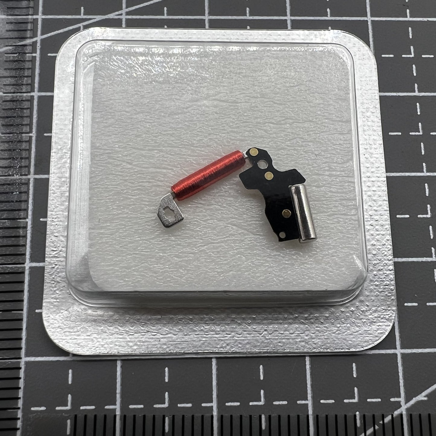 Leiterplatte f�r ETA Quarzuhrwerk F06.111 mit pr�ziser Elektronik von ETA.  