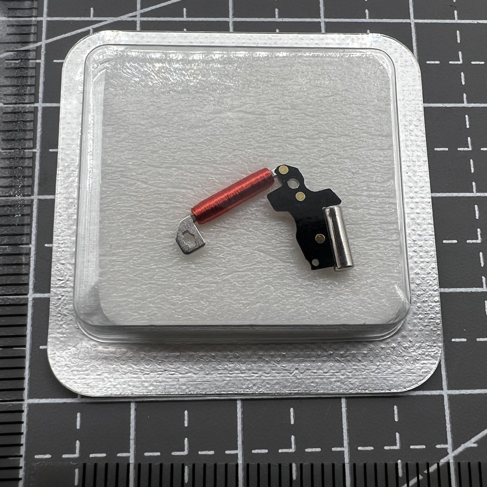 Leiterplatte f�r ETA Quarzuhrwerk F06.111 mit pr�ziser Elektronik von ETA.  