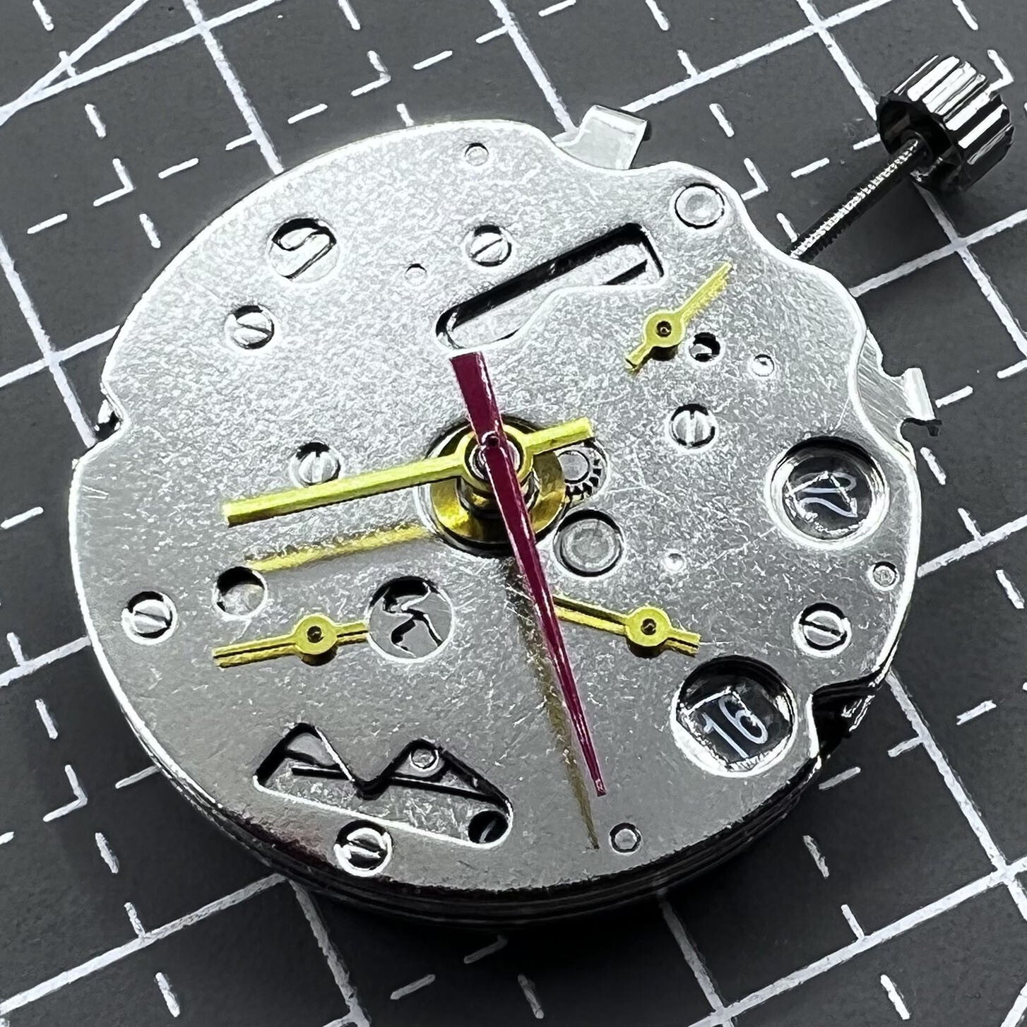 Seagull ST16 mechanische Herrenuhr mit schwarzem Zifferblatt, Datum bei 6 Uhr, 7 Zeigern und Kalenderfunktion.